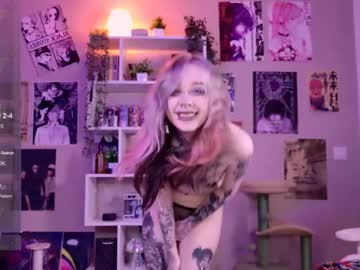 girl
        lollyshy__ cam image #6650593