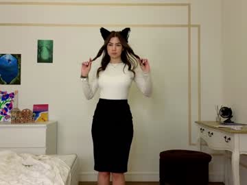 girl
        fannydowlen cam image #4349464