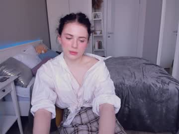 girl
        cherry_ashley cam image #1294519