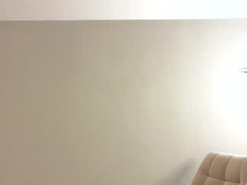 girl
        kr1stinarrow cam image #2180832