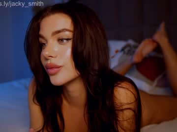 girl
        jacky_smith cam image #2410271