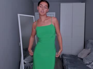 girl
        lynn_jackson cam image #4979174