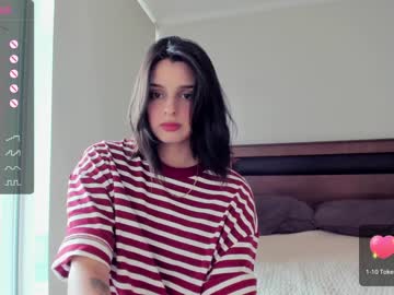 girl
        yourfreakygirl cam image #3931382
