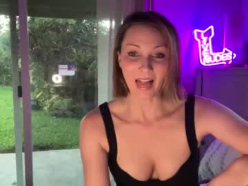girl
        kaileeshy cam image #5911202
