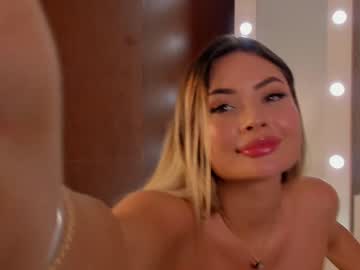 girl
        ana_carrera1 cam image #2598149