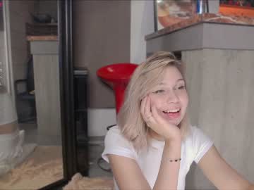 girl
        call__me_mommy cam image #2079215