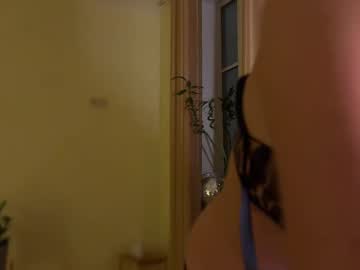 girl
        oofbabe__ cam image #6405418