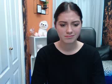 girl
        its_rachel cam image #103500