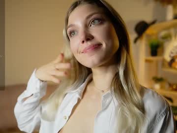 girl
        darlineash cam image #6014775