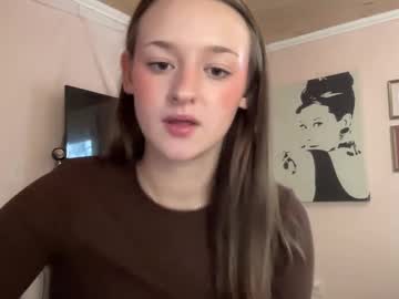 girl
        theyalllikecarmen cam image #5478137