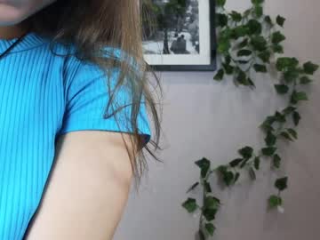 girl
        teresabriggs cam image #2242208