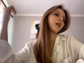 girl
        kendrafleek cam image #6560878