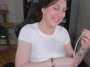 girl
        alexa_dream cam image #6802521