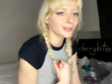 girl
        chrrybte cam image #1155787