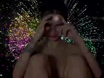 girl
        tootightwithbra cam image #6789530