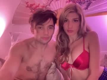couple
        devyy333 cam image #5819964