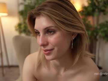 girl
        refined_style cam image #6605275