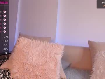 girl
        iminako cam image #1043932