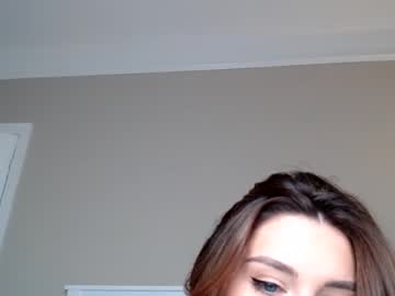 girl
        ruby_maee cam image #3767623