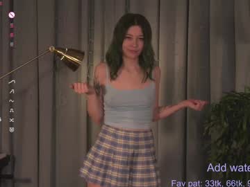 girl
        kina_ka cam image #5826553
