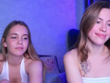 couple
        blackmagicfairy cam image #2861387