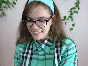 girl
        teresabriggs cam image #2284604
