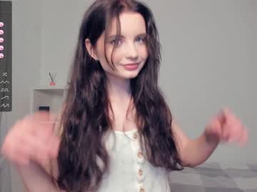 girl
        hello_mysun cam image #2610509