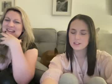 girl
        skylamayx cam image #3208387