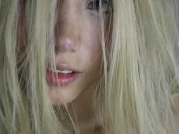 girl
        wendy_daniela cam image #1988792