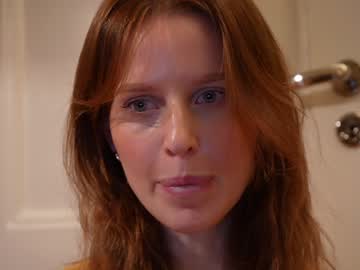 girl
        ellaa91 cam image #318753