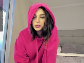 girl
        yourfreakygirl cam image #4249080