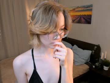 girl
        moirebroady cam image #5684996