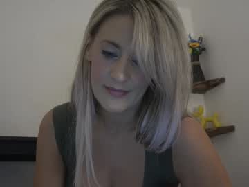girl
        english_rose__ cam image #6733297