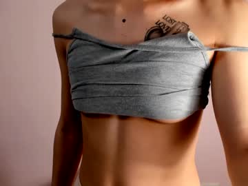 girl
        xyni_myni cam image #2968352
