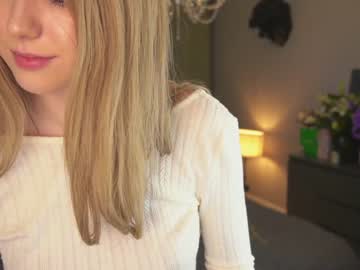girl
        infinitysoul_ cam image #1209395