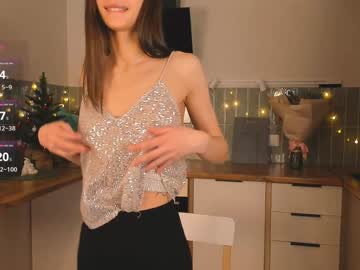 girl
        maxinefoulkes cam image #5811028