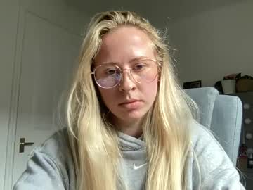 girl
        jessicastainless cam image #2200638