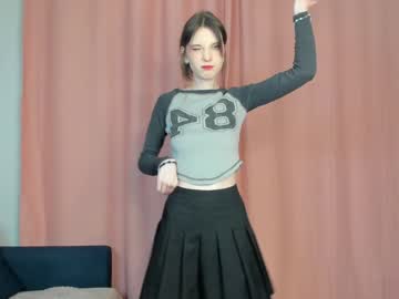 girl
        fannygales cam image #5054270