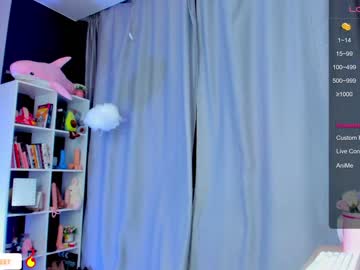 girl
        blush_mikki cam image #2689730