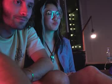 couple
        suupersoaker99 cam image #2341880
