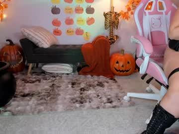 girl
        ella_foxx cam image #5365028