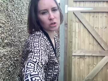 girl
        eatmypie69 cam image #4340269
