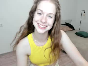 girl
        jul_jul_jul cam image #2280005