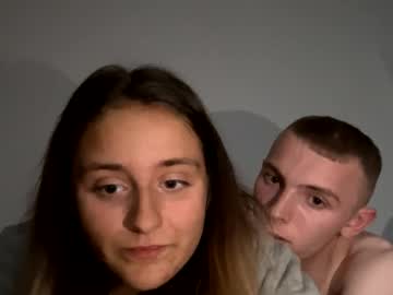 couple
        trixeyxo cam image #6133299