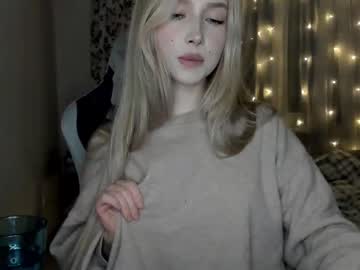 girl
        olishaxd cam image #536747