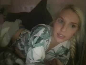 couple
        britbaexo cam image #2850447