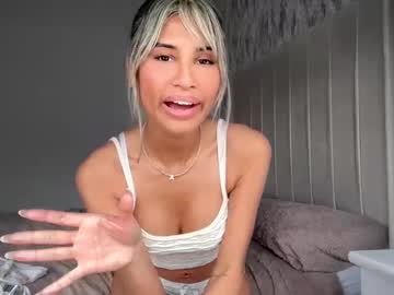 girl
        aniishaa cam image #6661345