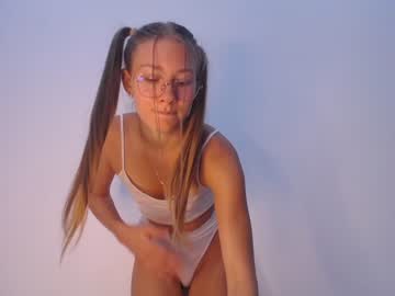 girl
        teonasafina__ cam image #2391369