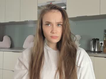 girl
        miaaperry cam image #952793