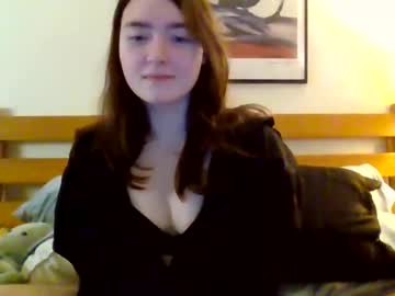 girl
        soursou cam image #5550687